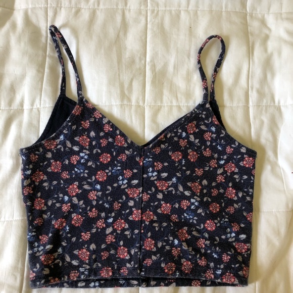 Hollister floral cropped tank top - Picture 2 of 3